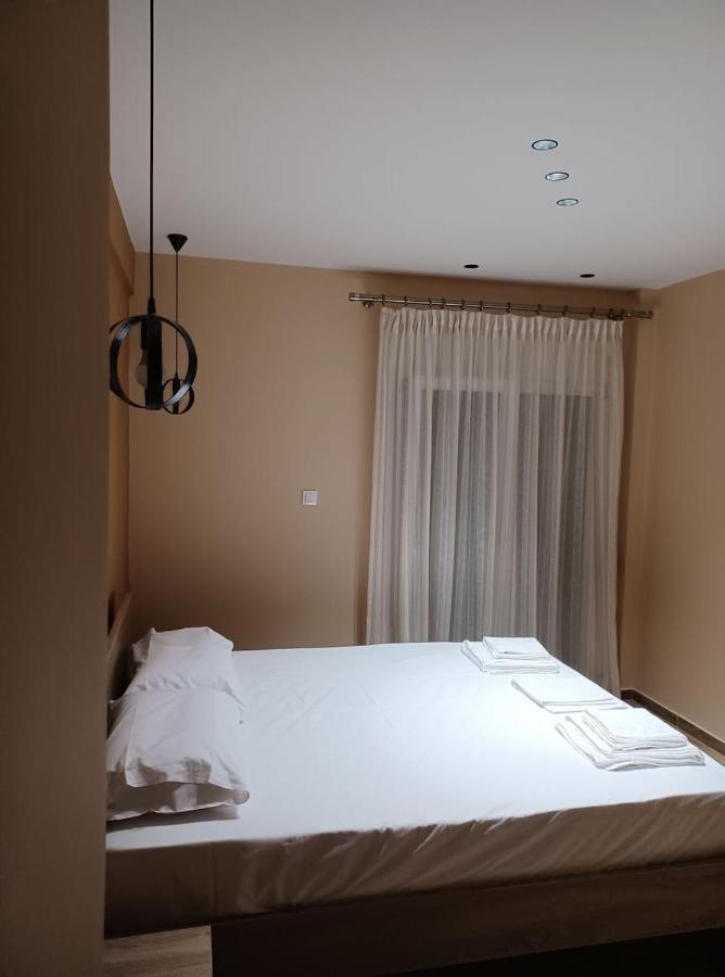Ladenis Studios Nea Plagia Exteriör bild